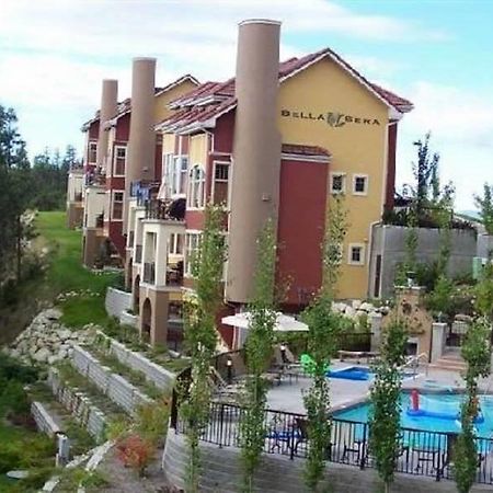 Bellasera Tuscan Villas By Associated Property Management Kelowna Bagian luar foto